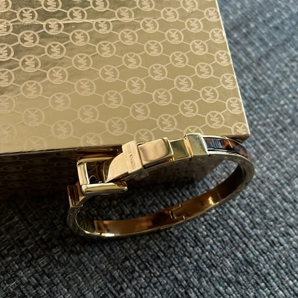 Michael Kors bracelet tortoise and gold - Picture 5 of 5